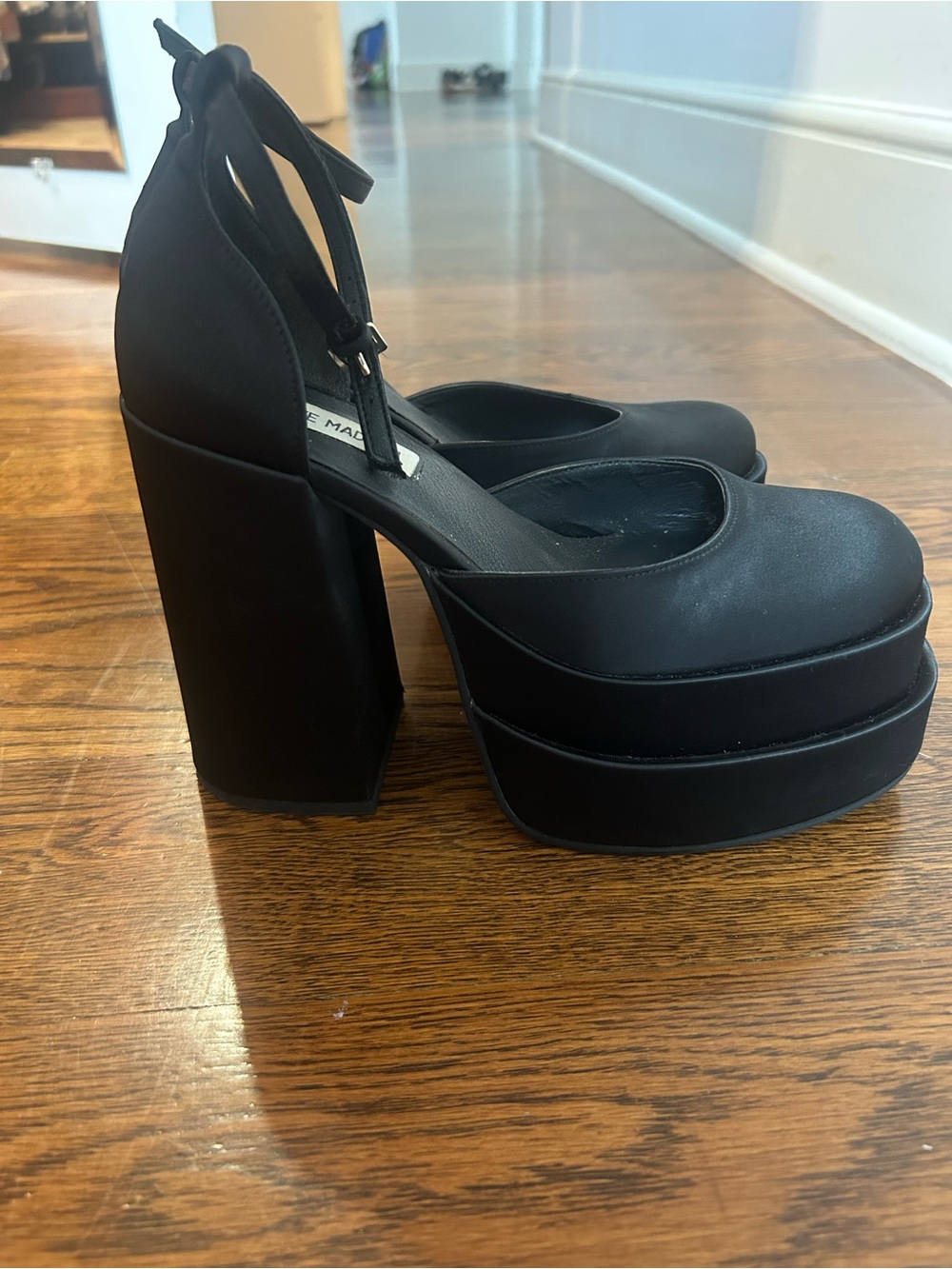 Steve Madden Black Chunky Platform Block Heels with Ankle Tie